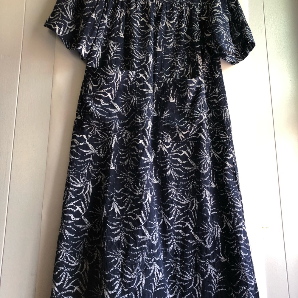 The Vermont Country Store Sheer Navy Floral Print Midi Dress w pockets XS NWOT